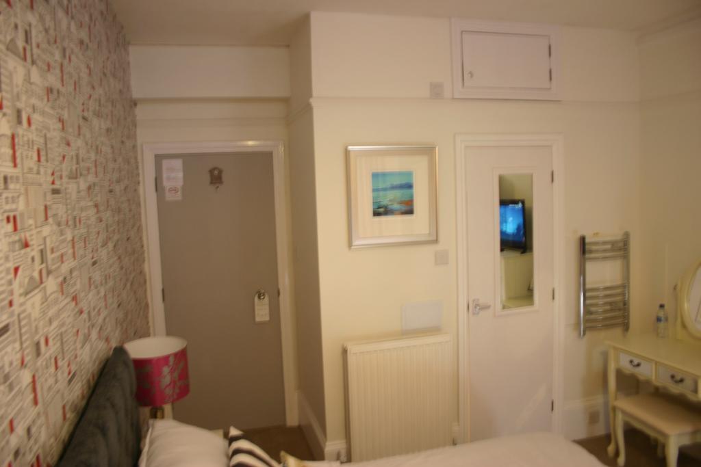 Cambridge House Guest House Eastbourne Room photo